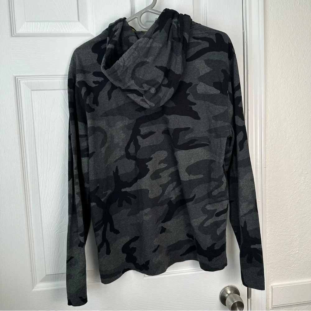 Polo Ralph Lauren Men’s Camo T-Shirt w/ Hoodie | Light Hoodie | Size M